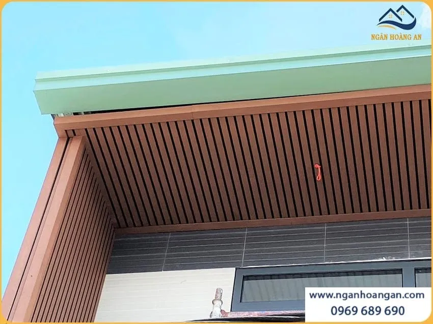 Thi Công Lam Sóng Ngoài Trời Kosmos Ốp Mái Hiên Nhà