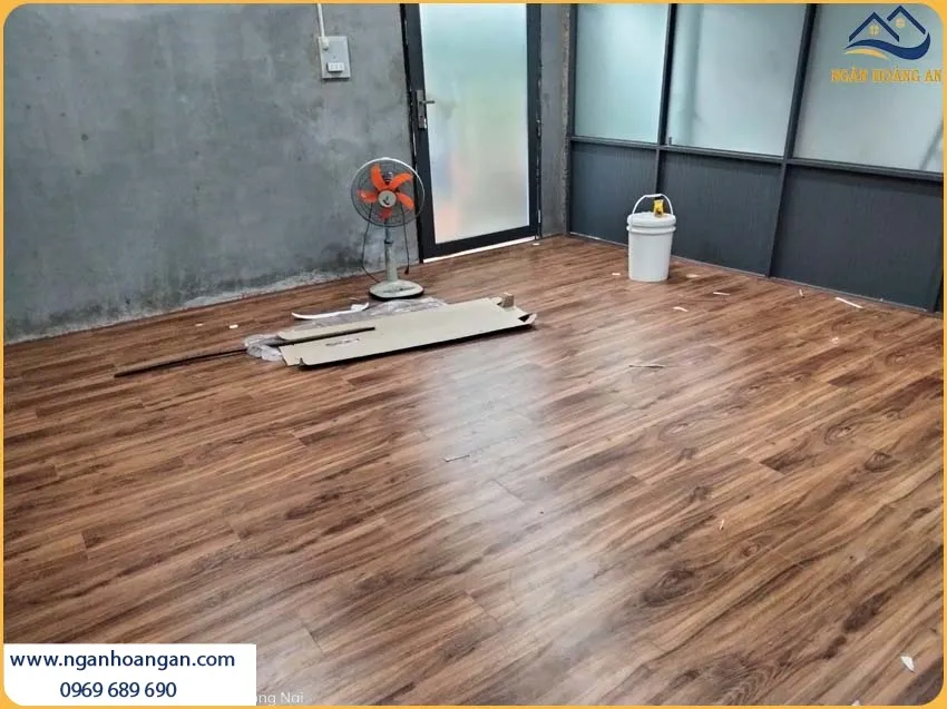 Sàn Gỗ Công Nghiệp Wilson Có Khả Năng Chống Trơn Trượt, Chống Trầy Xước