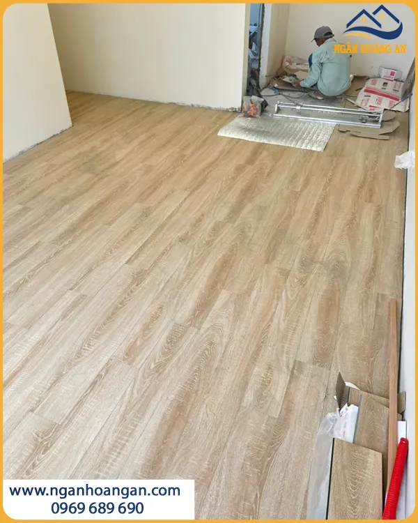 Thi Công Lát Sàn Gỗ Công Nghiệp Cho Phòng Ngủ Nhanh Gọn