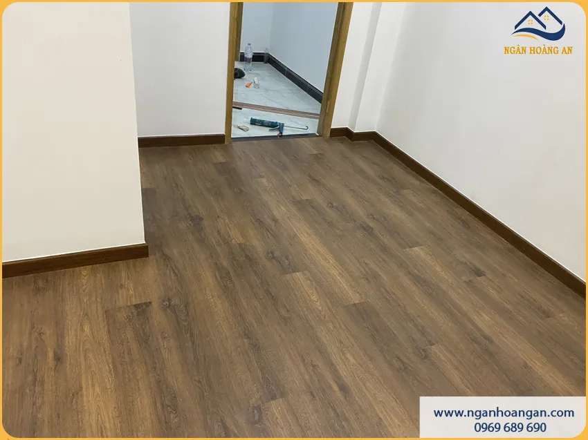 Thi Công Lát Sàn Gỗ Công Nghiệp Cho Phòng Ngủ Nhanh Gọn