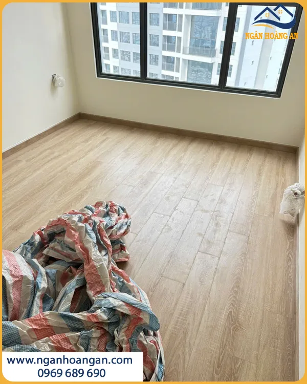 Thi Công Lát Sàn Gỗ Công Nghiệp Cho Phòng Ngủ Nhanh Gọn