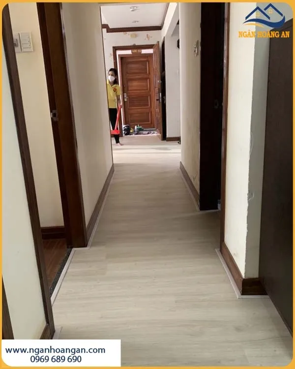 Thi Công Lát Sàn Nhựa Hèm Khoá Cho Căn Hộ Chuẩn Kỹ Thuật Thi Công Lát Sàn Nhựa Hèm Khoá Cho Căn Hộ Chuẩn Kỹ Thuật