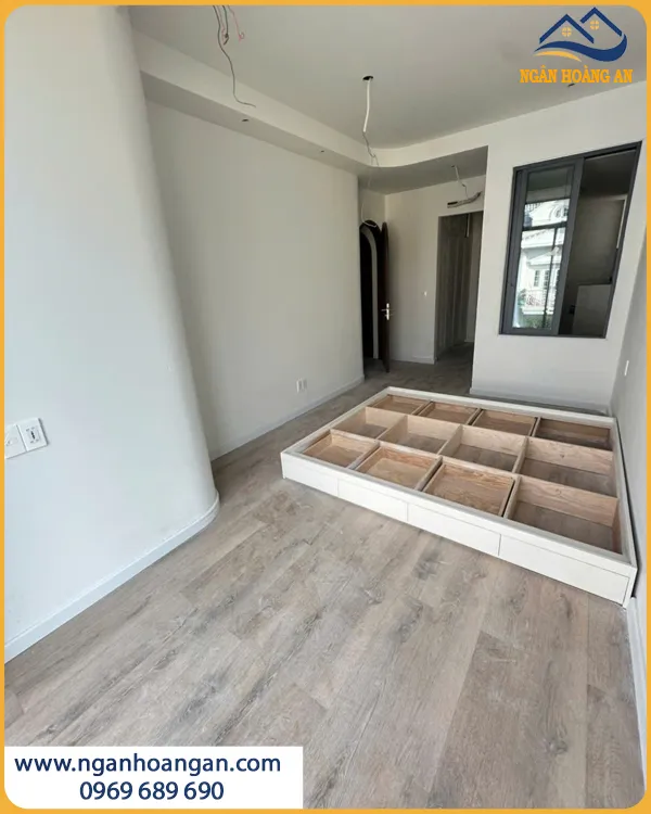 Thi Công Len Chân Tường LP2 Chất Lượng Hoàn Thiện Cao