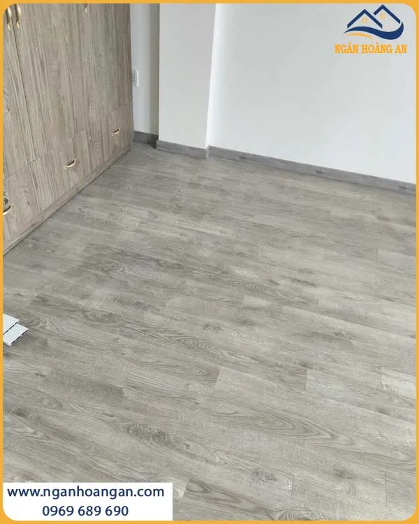 Sàn Gỗ Công Nghiệp Robina Có Khả Năng Chống Trơn Trượt, Chống Trầy Xước