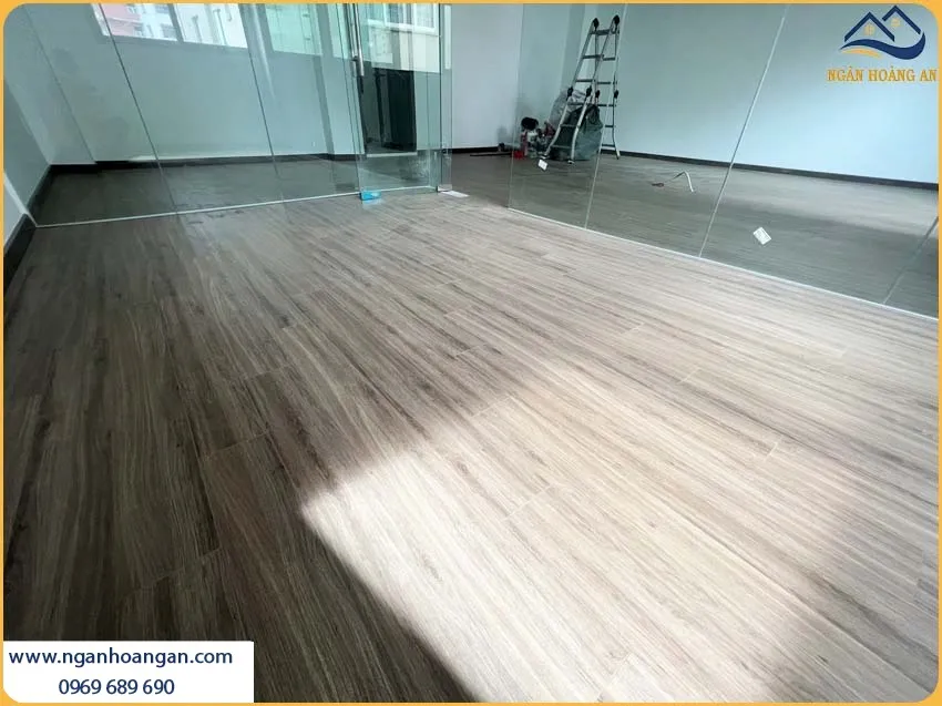 Khách Hàng Rất Tin Dùng Sàn Gỗ Công Nghiệp Wilson 12mm Khách Hàng Rất Tin Dùng Sàn Gỗ Công Nghiệp Wilson 12mm