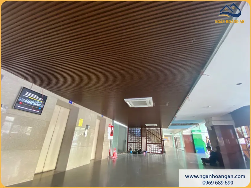 Thi Công Ốp Trần Lam Sóng 5S20-D Chuyên Nghiệp