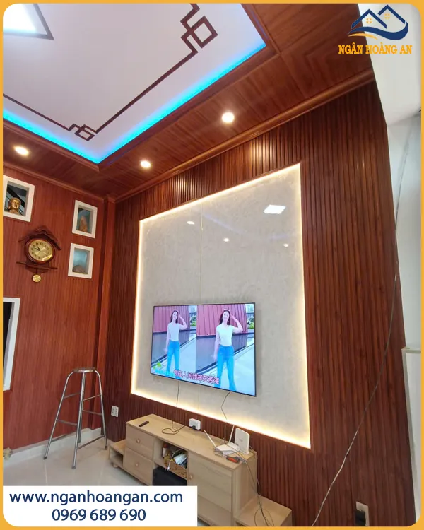Thi Công Ốp Trần Tường Nano, Lam Sóng PVC Trọn Gói Uy Tín