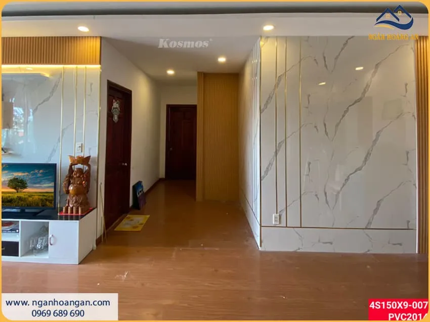 Thi Công Ốp Tường Bằng Tấm Nhựa Lam Sóng Vân Gỗ