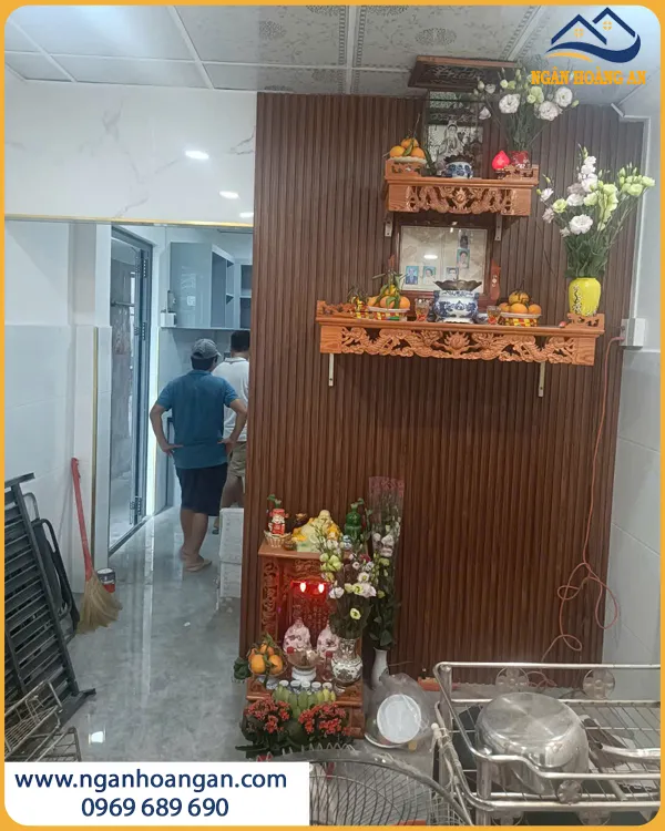 Thi Công Ốp Tường Lam Sóng Nhựa Thi Công Nhanh Gọn