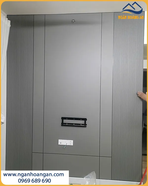 Thi Công Ốp Tường Lam Sóng Than Tre iWood SS-9 Đúng Kỹ Thuật