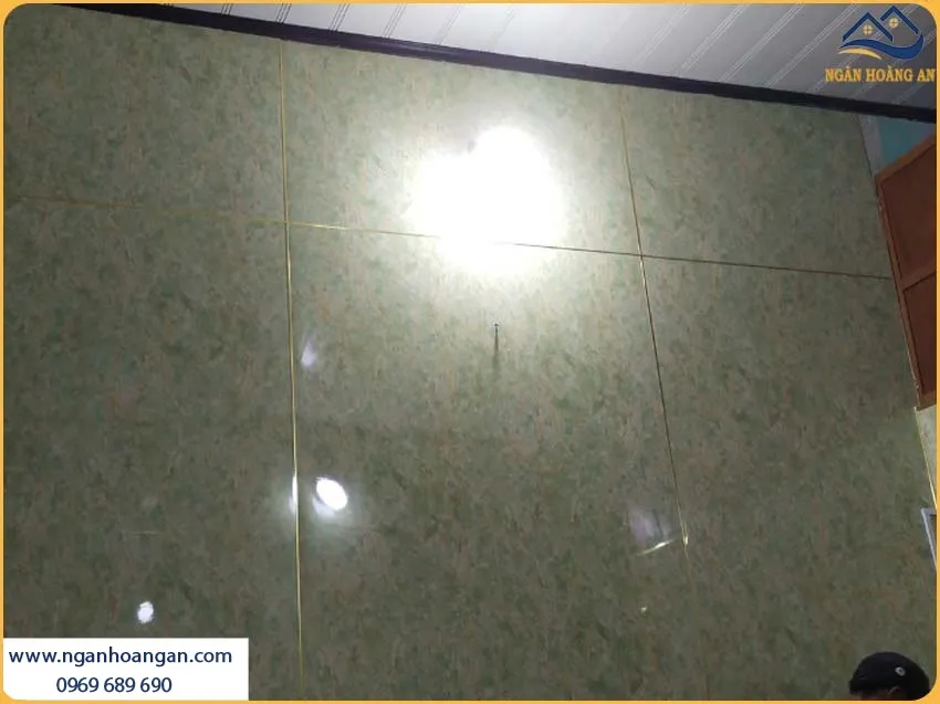 Thi Công Tấm PVC Giả Đá Kosmos Kháng Mối, Chống Ẩm Và Chống Thấm