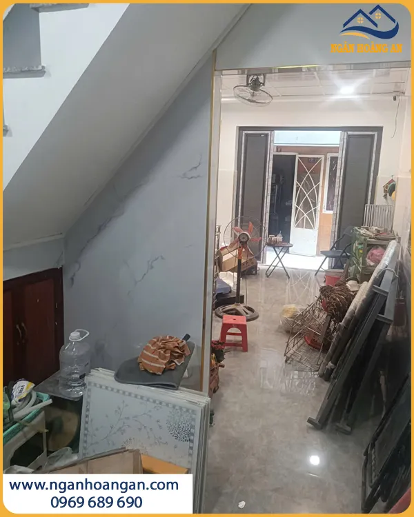 Thi Công Ốp Tường PVC Giả Đá Thi Công Nhanh Gọn