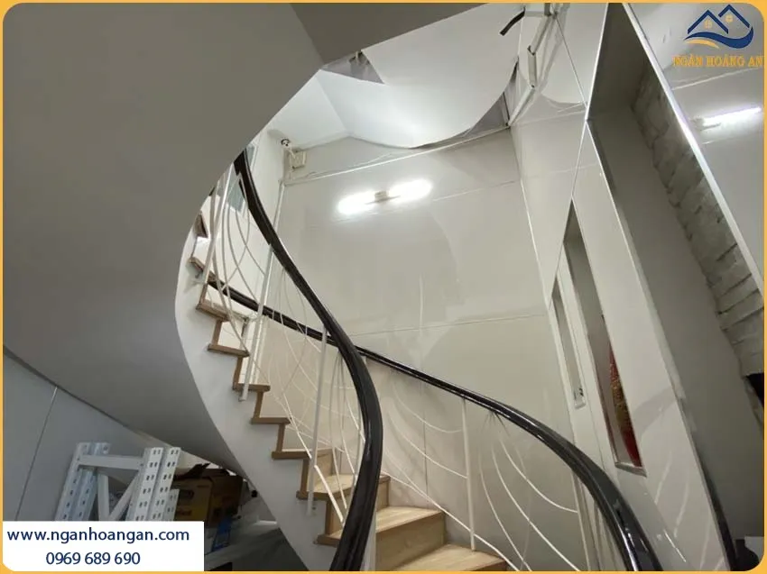 Tấm Nhựa PVC Trắng Trơn Kosmos Có Khả Năng Cách Âm, Cách Nhiệt Tốt Tấm Nhựa PVC Trắng Trơn Kosmos Có Khả Năng Cách Âm, Cách Nhiệt Tốt