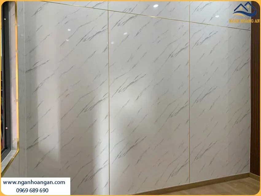 Thi Công Ốp Tường PVC Giả Đá Kosmos PVC2007 Tạo Nên Sự Sang Trọng