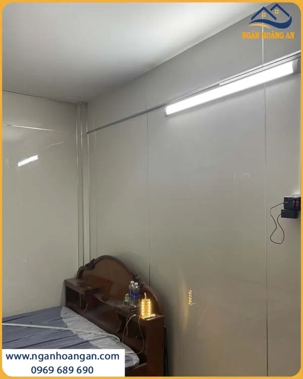 Thi Công Ốp Tường PVC Trắng Trơn Kosmos PVC2023 Là Giải Pháp Lý Tưởng 