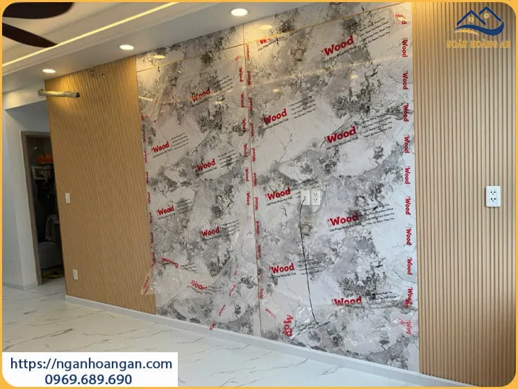 Thi Công Ốp Tường Tấm Than Tre iWood Tại Phường Tân Sơn Hòa TPHCM