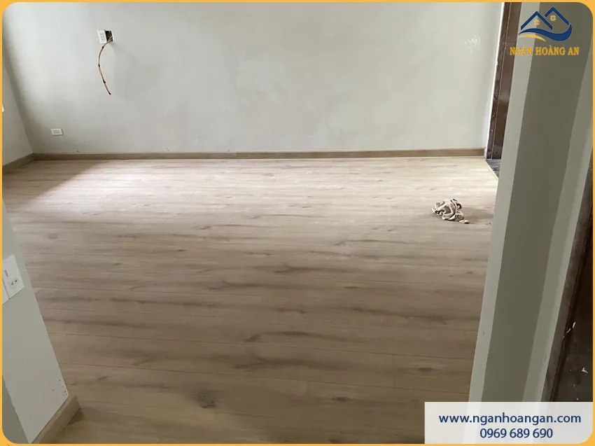 Thi Công Sàn Gỗ Công Nghiệp Cho Lát Phòng Ngủ Tinh Tế