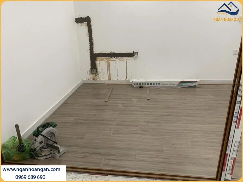 Sàn Nhà Được Lắp Đặt Bởi Sàn Gỗ Công Nghiệp Wilson Độc Đáo Sàn Nhà Được Lắp Đặt Bởi Sàn Gỗ Công Nghiệp Wilson Độc Đáo