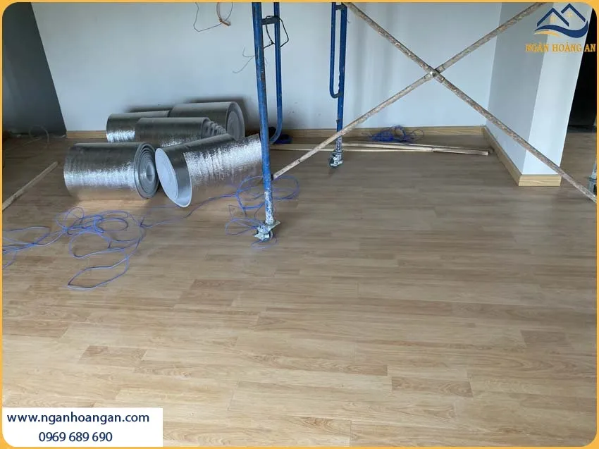 Lắp Đặt Sàn Gỗ Công Nghiệp Cho Nhà Ở Điểm Nhấn Cho Không Gian