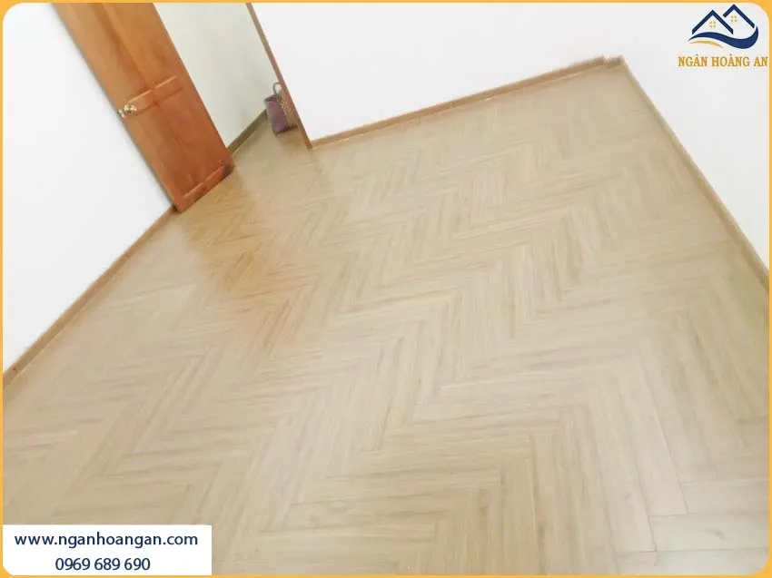 Sàn Nhà Được Lắp Đặt Bởi Sàn Gỗ Xương Cá Charmwood Độc Đáo Sàn Nhà Được Lắp Đặt Bởi Sàn Gỗ Xương Cá Charmwood Độc Đáo