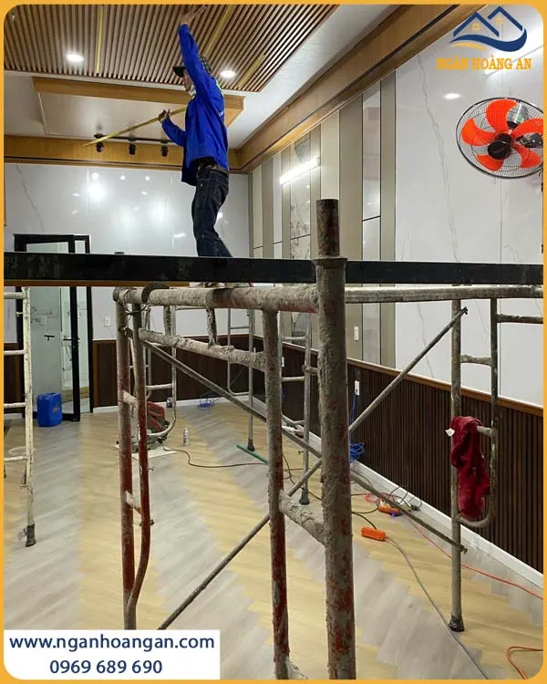 Đội Ngũ Thi Công Tận Tâm Với Từng Chi Tiết Nhỏ Của Công Trình