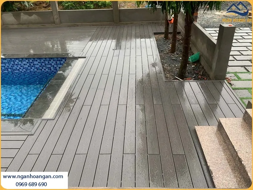 Sàn Hồ Bơi Được Lót Sàn Ngoài Trời Kosmos Chống Trơn Trượt
