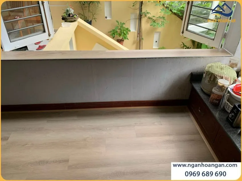 Thi Công Sàn Nhựa Hèm Khoá Morser C602 Lát Nhà Ở