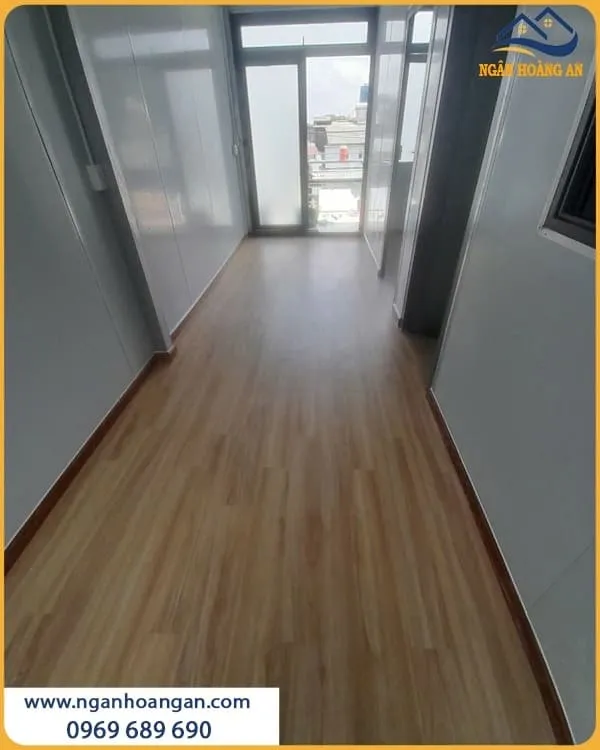 Thi Công Sàn Nhựa Hèm Khoá THFloor LT1003 Cho Nhà Ở