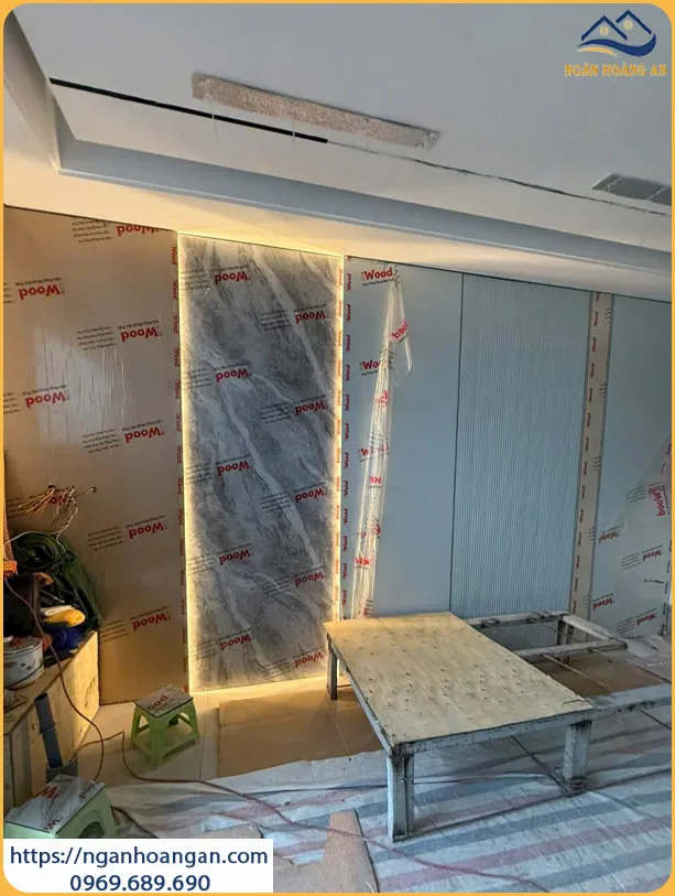 Thi Công Tấm Ốp Tường Than Tre iWood Tại Phường Bình Phú TPHCM