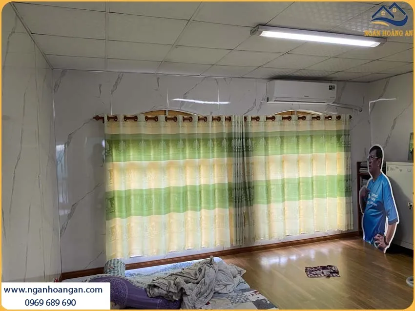 Thi Công Tấm PVC Giả Đá Kosmos Không Bám Bụi, Dễ Lau Chùi Thi Công Tấm PVC Giả Đá Kosmos Không Bám Bụi, Dễ Lau Chùi