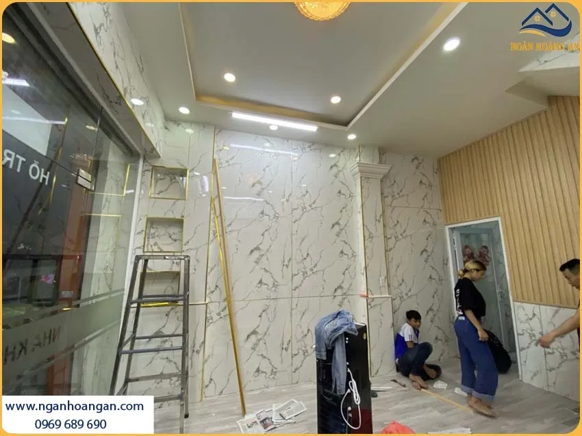 Thi Công Tấm PVC Giả Đá Kosmos Kháng Mối, Chống Ẩm Và Chống Thấm Thi Công Tấm PVC Giả Đá Kosmos Kháng Mối, Chống Ẩm Và Chống Thấm