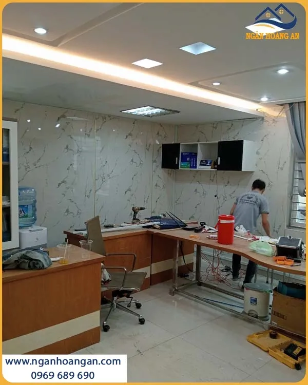Ngân Hoàng An – Đơn Vị Lắp Đặt Tấm Nhựa PVC Giả Đá Kosmos TPHCM