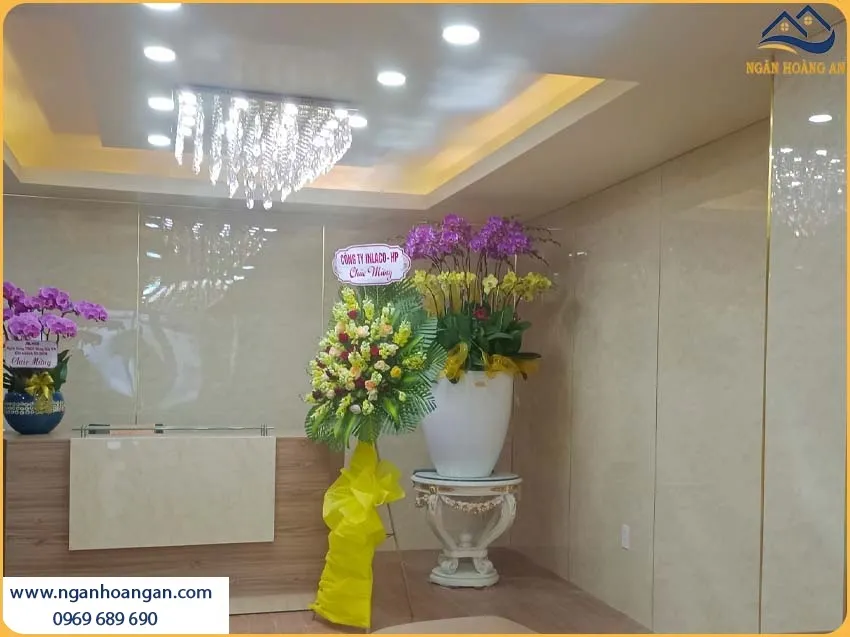 Thi Công Tấm PVC Giả Đá Kosmos Không Bám Bụi, Dễ Lau Chùi