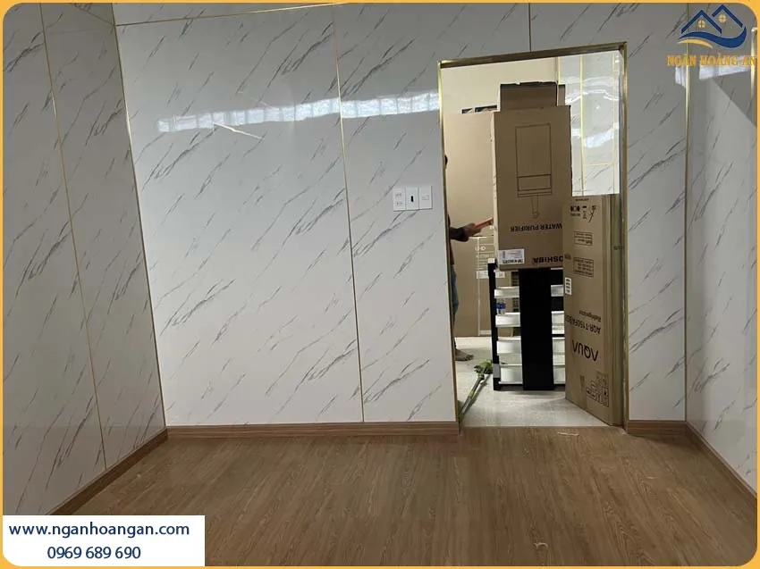 Thi Công Ốp Tường PVC Giả Đá Kosmos PVC2007 Là Giải Pháp Lý Tưởng 