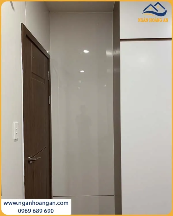 Ngân Hoàng An – Đơn Vị Lắp Đặt Tấm Nhựa PVC Trắng Trơn Kosmos TPHCM
