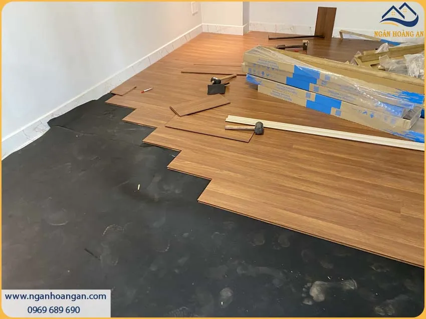 Lắp Đặt Sàn Gỗ Công Nghiệp Cho Nhà Ở Điểm Nhấn Cho Không Gian