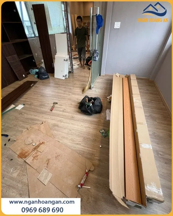 Tổ Ấm Thêm Gọn Gàng Với Sàn Nhựa Hèm Khoá Glotex US111