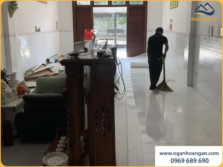 Tổ Ấm Thêm Gọn Gàng Với Sàn Nhựa Hèm Khoá
