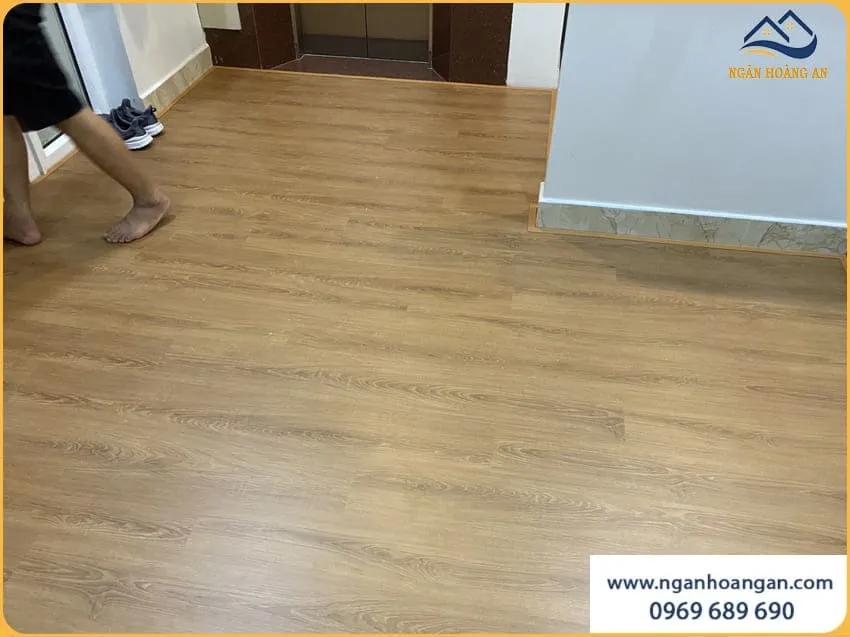 Tổ Ấm Thêm Gọn Gàng Với Sàn Nhựa Hèm Khoá