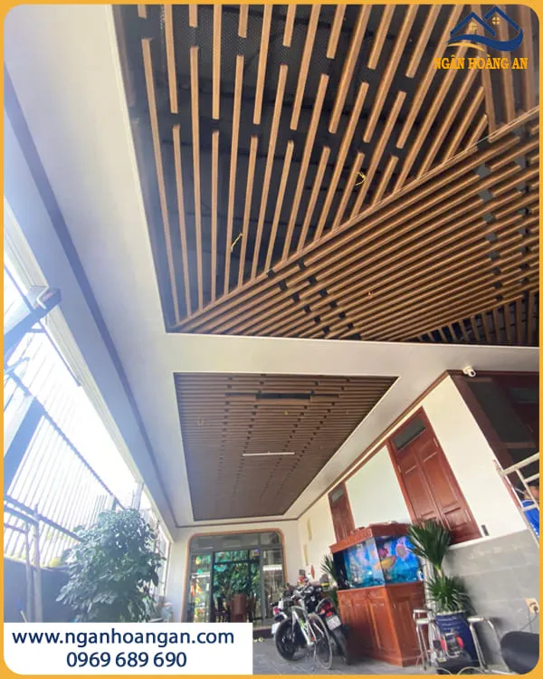 Trần Nan U Nhựa HT104 Hobiwood Giúp Trần Mát Hơn