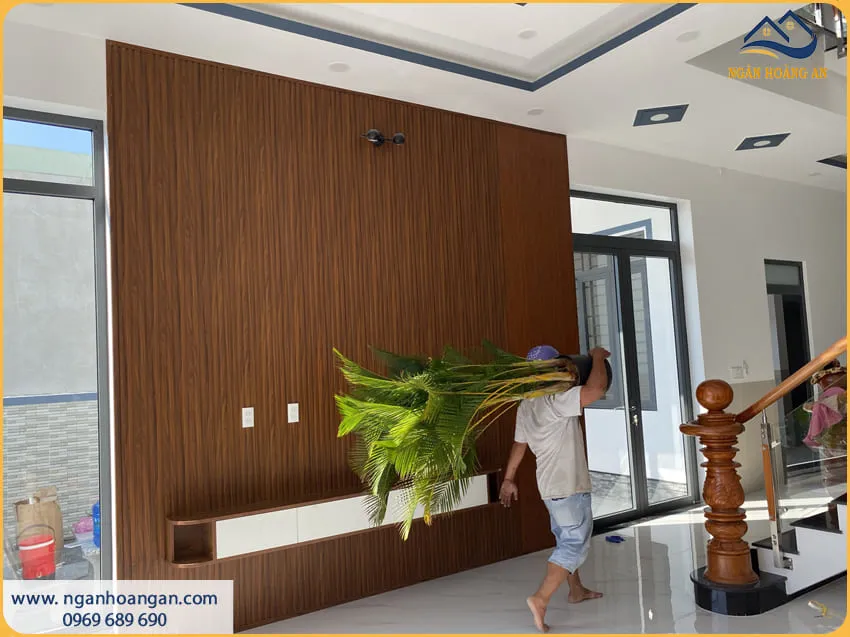 Trang Trí Phòng Khách Sang Trọng - Hiện Đại Bằng Tấm Lam Sóng