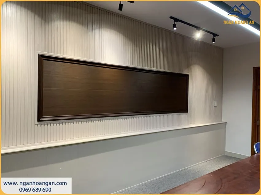 Vách Tường Nhà Được Ốp Bằng Lam Sóng Sang Trọng - Độc Đáo Vách Tường Nhà Được Ốp Bằng Lam Sóng Sang Trọng - Độc Đáo