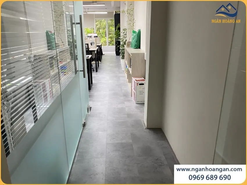 Văn Phòng Gọn Đẹp Với Sàn Nhựa Hèm Khoá Glotex VD904 Văn Phòng Gọn Đẹp Với Sàn Nhựa Hèm Khoá Glotex VD904